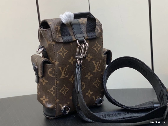 WIS VUITTON Nano Christopher LOUIS 0901